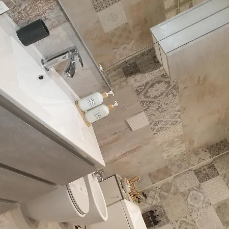 Iris With Jacuzzi - Easy Access Lägenhet Florens