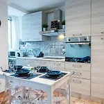 Appartamento Iris With Jacuzzi - Easy Access Firenze