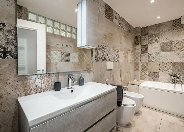 Daire Iris With Jacuzzi - Easy Access Floransa