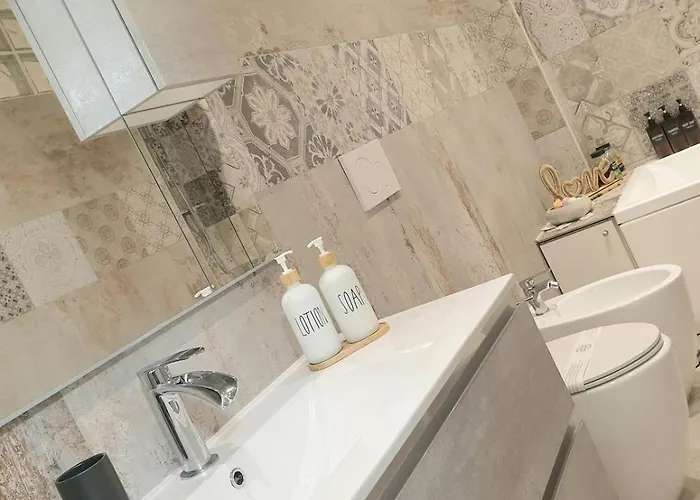 Iris With Jacuzzi - Easy Access Florença